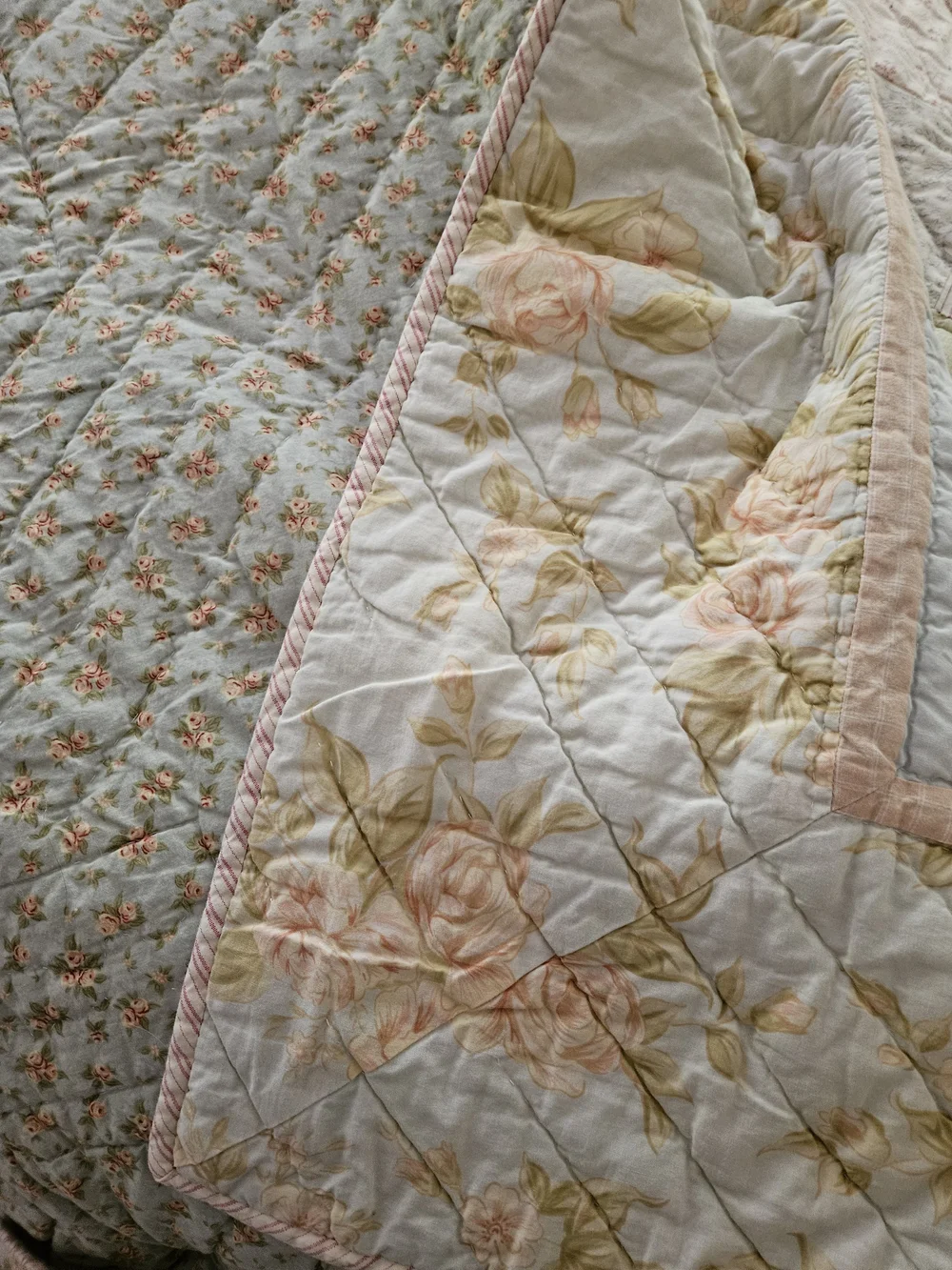Patchwork Pastel Quilt Set With 3 Shams in Soft Blue, Cream & Pink